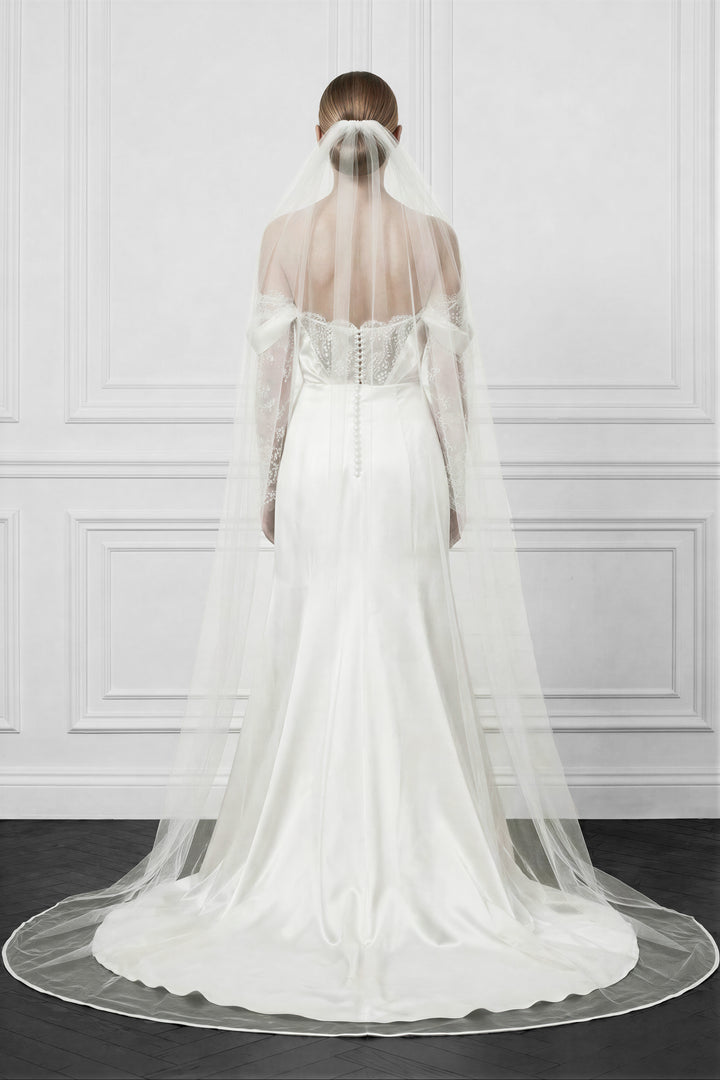 The Elara Bridal Gown